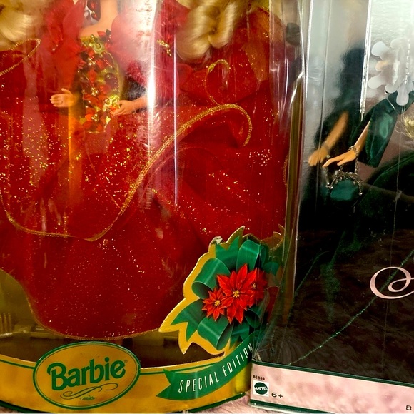 Two Holiday Barbies Special Collector's Edition - Picture 5 of 10
